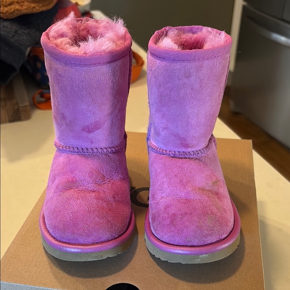 Toddler UGG Pink Boots - Picture 2 of 3